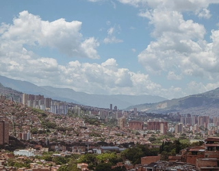 Lever de soleil sur Medellin