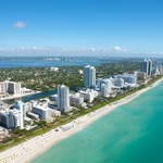 Foto junto al mar en Miami